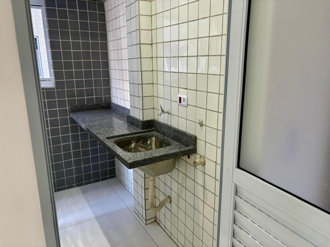 Novo Apto Canto Do Forte, Rua Praia Vista Montanha, Com Wi Fi, Homebeach10, 01 Vaga De Garagem, Melhores Restaurantes Ao Lado Πράια Γκράντε Εξωτερικό φωτογραφία